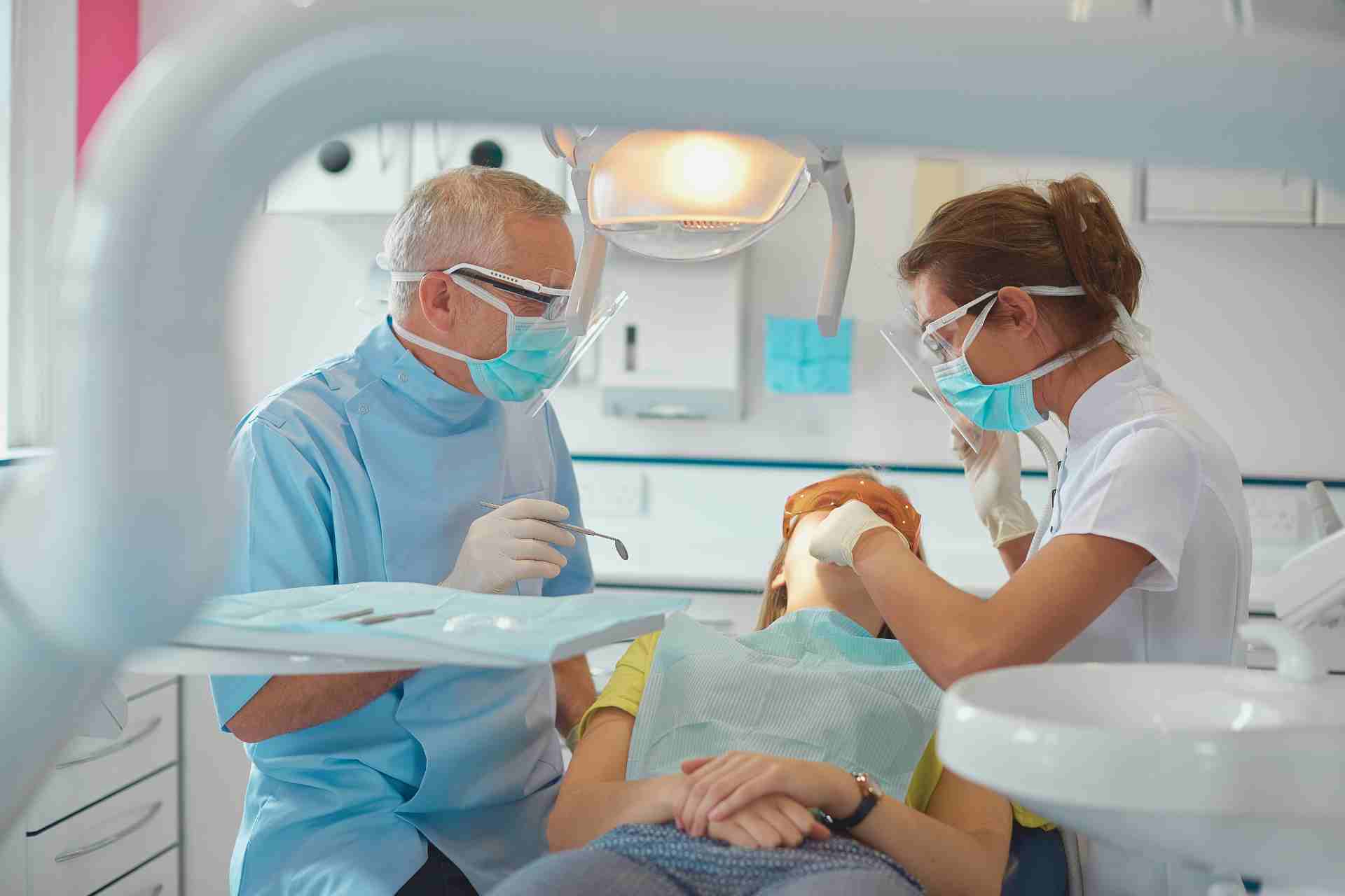 Dentist in Arvin, CA